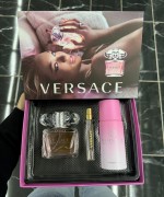Versace Bright Crystal Kadın Hediyelik Set 3'lü -
